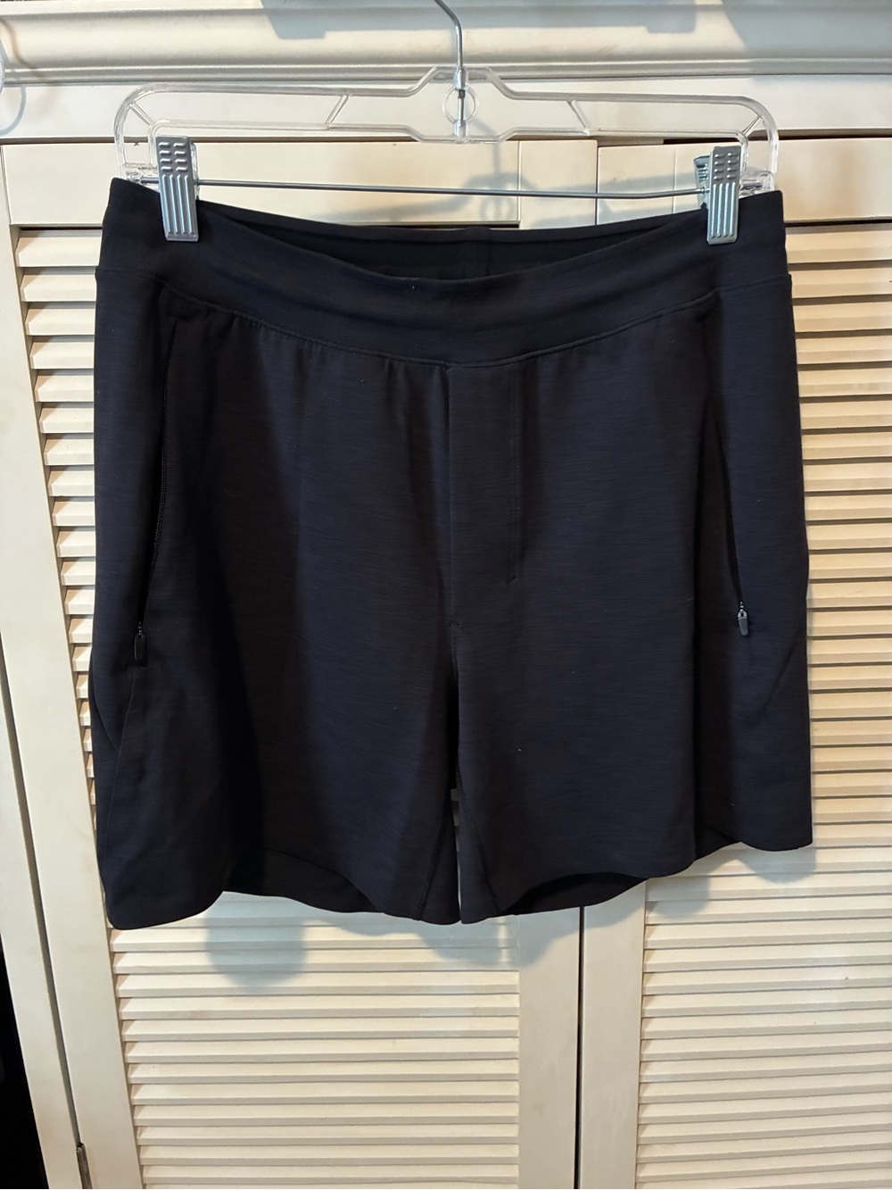 lululemon athletica Men's Black Athletic Zip-Pocket Shorts